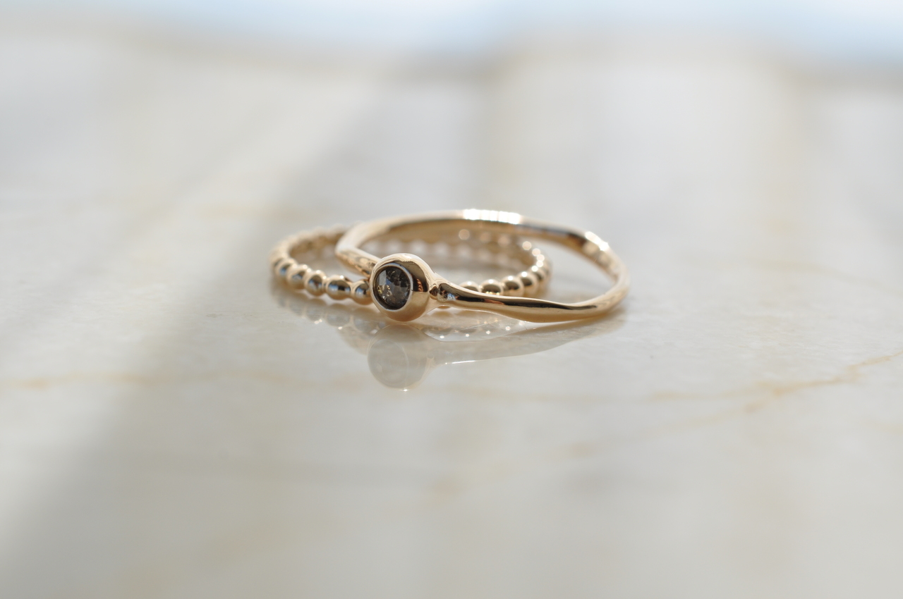 【K10】ナチュラルダイヤモンド ソルト＆ペッパー リング　Bezel setting ring