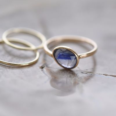 サファイア　リング